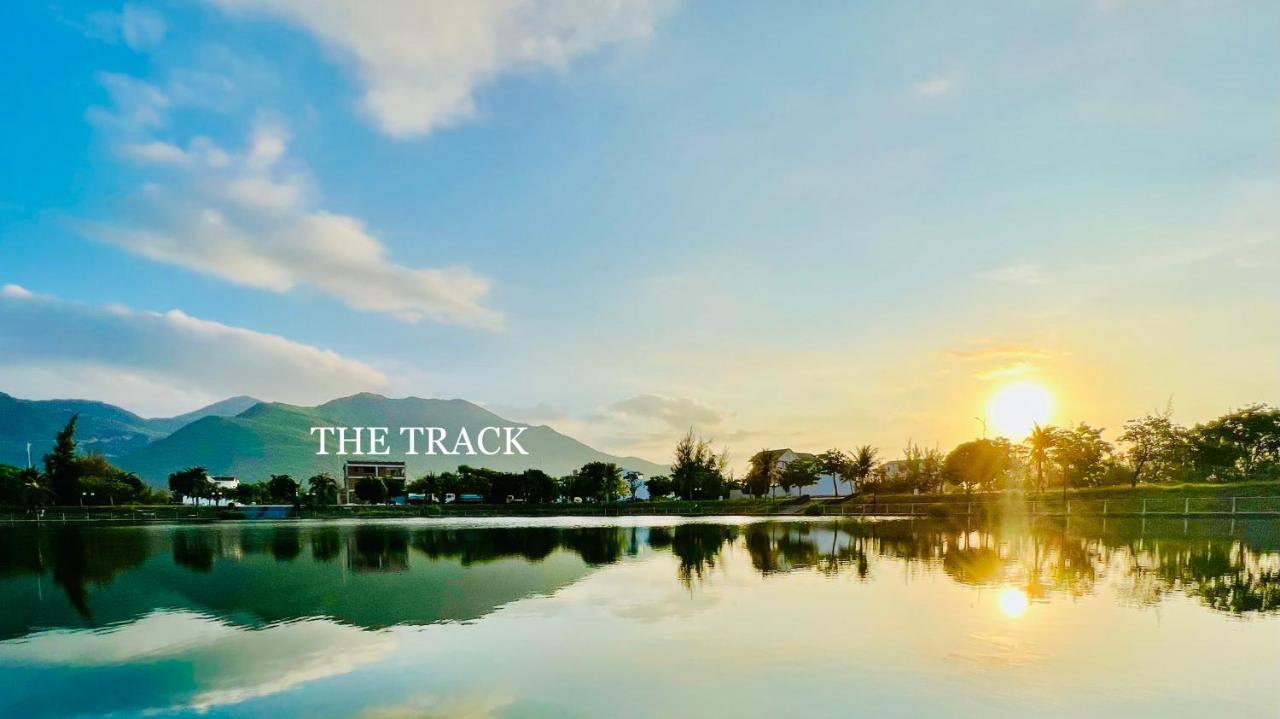The Track Homestay - Near Bai Dai Beach Cam Lam エクステリア 写真