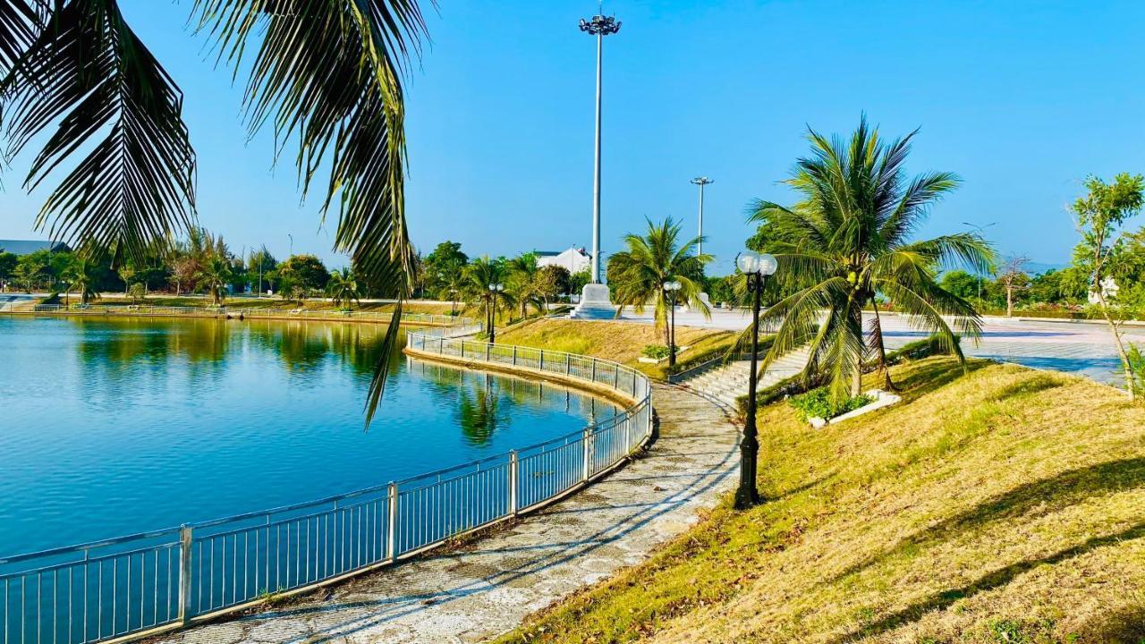 The Track Homestay - Near Bai Dai Beach Cam Lam エクステリア 写真