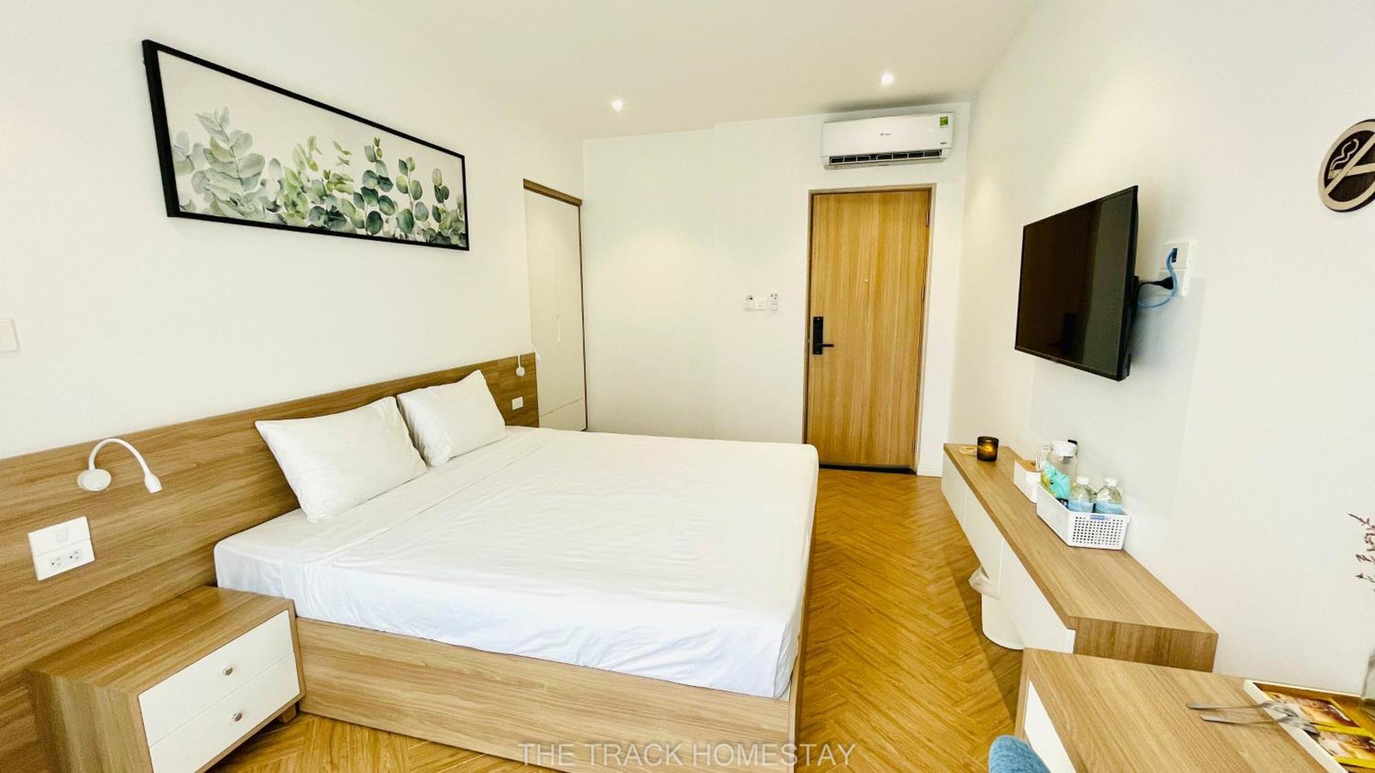 The Track Homestay - Near Bai Dai Beach Cam Lam エクステリア 写真