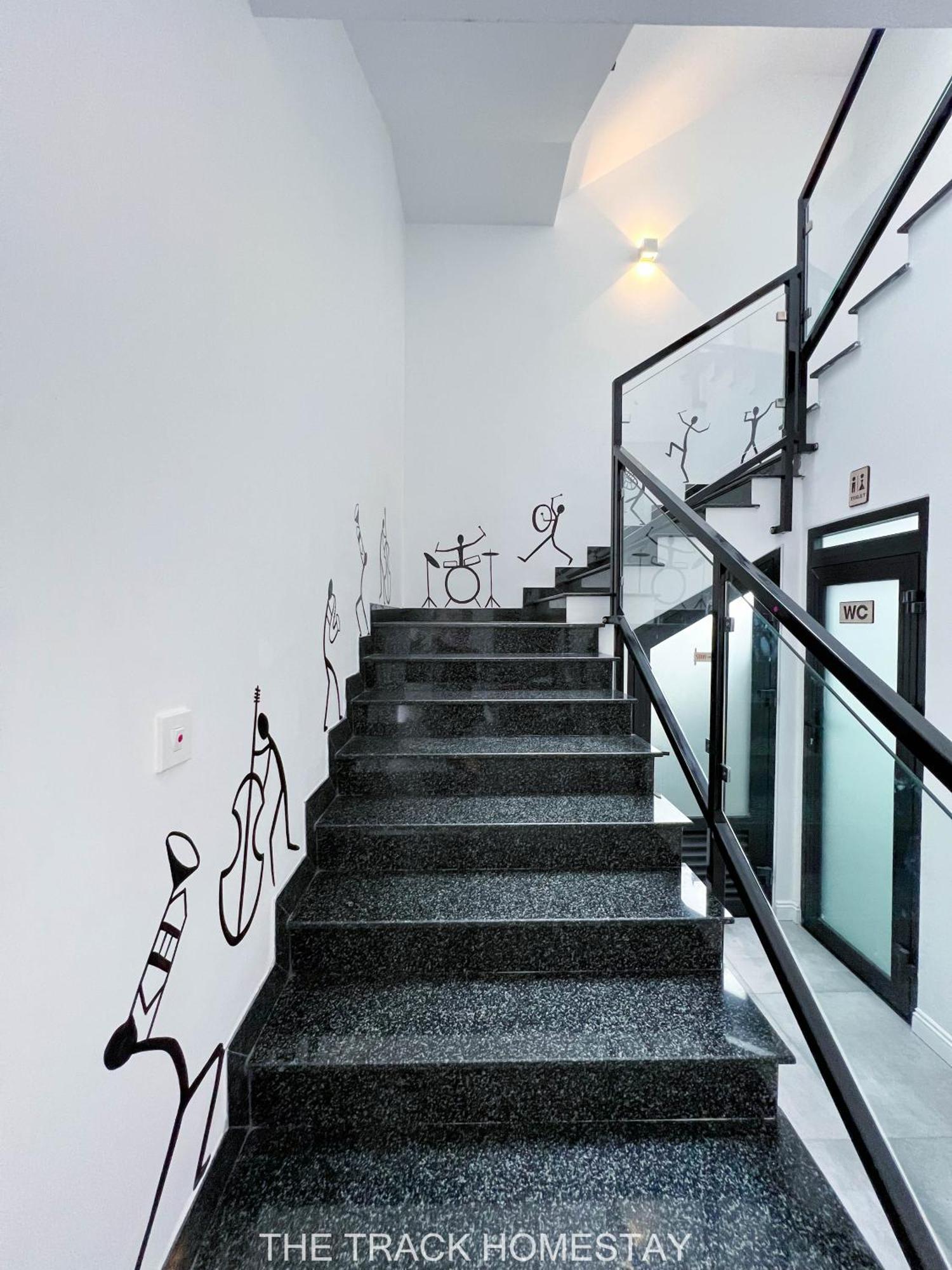 The Track Homestay - Near Bai Dai Beach Cam Lam エクステリア 写真