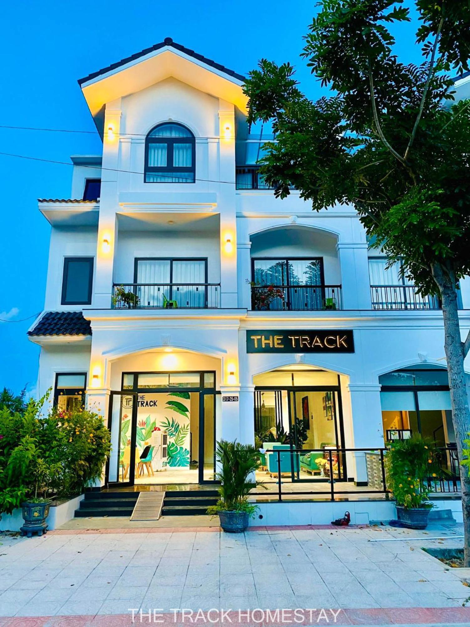 The Track Homestay - Near Bai Dai Beach Cam Lam エクステリア 写真